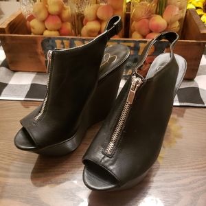 Jessica Simpson JP-Shavon black wedges
